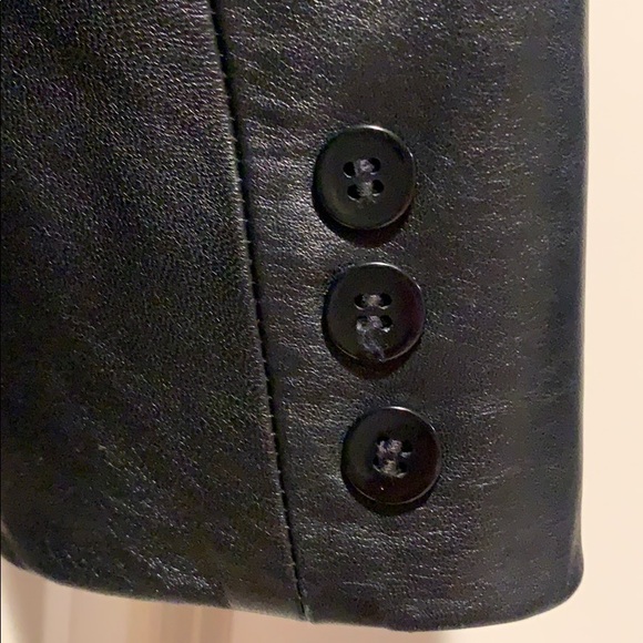 Iris Singer Black Lambskin 4 Button Blazer. 4 - Picture 6 of 8